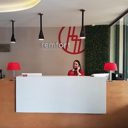 Remfort Hotel Santa Ana Exterior foto